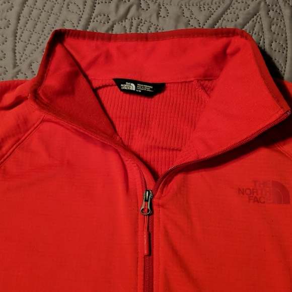 The North Face Men's Half Zip - Picture 3 of 6